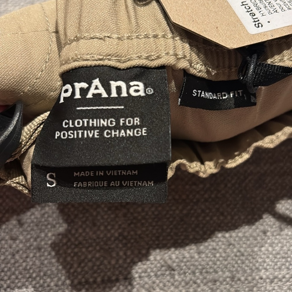 NWT Prana Stretch Zion E-Waist Short II in Sandbar Size Small 10” Inseam - Picture 9 of 9